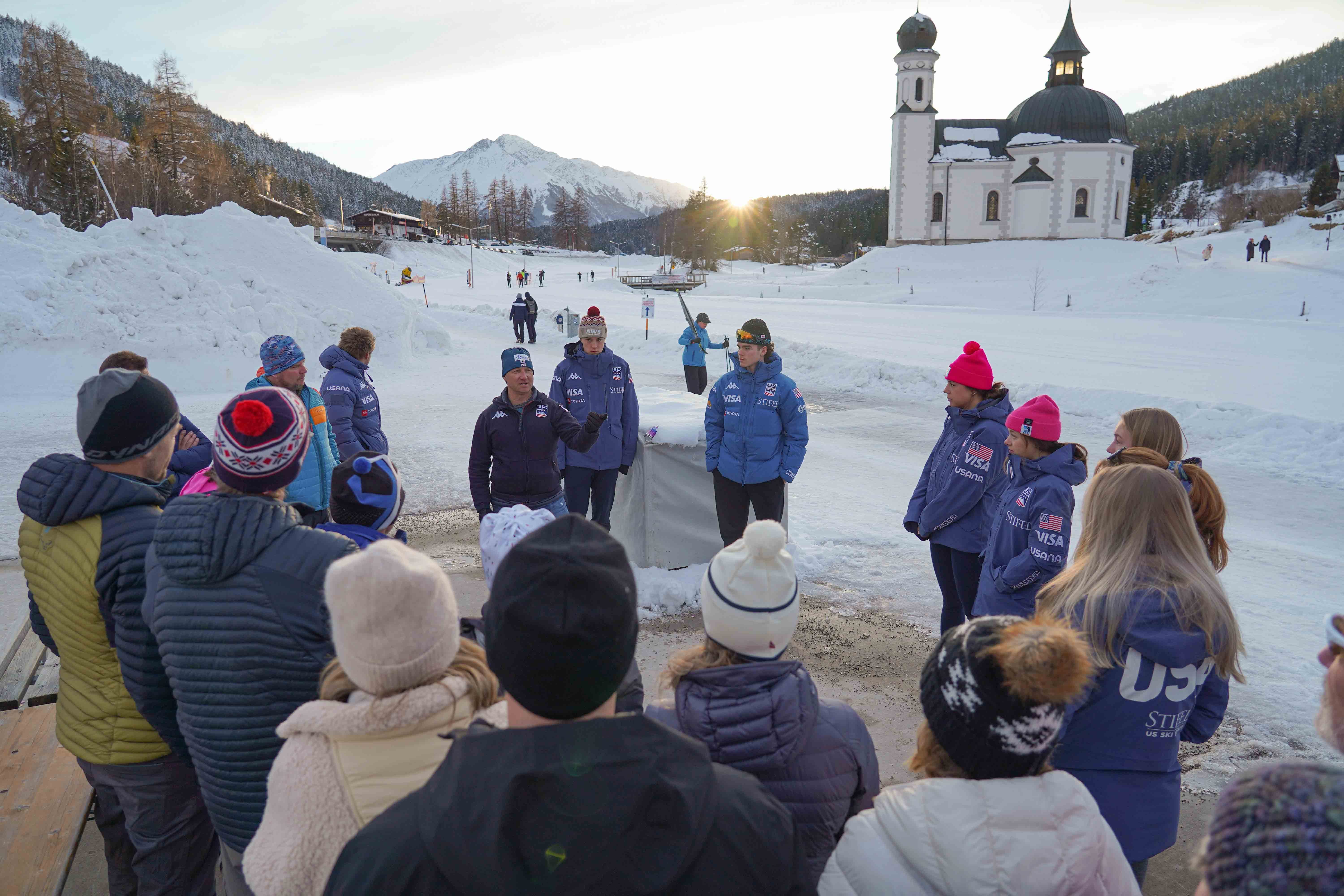 1-us-ski-team-coach-bryan-fish-shares-about-the-nnf-with-lumi-guests-and-the-world-junior-team-skiers.jpg